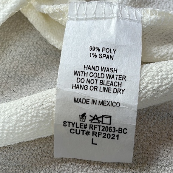 Perfect Peach cream color ruffle sleeve top.  Size Large.  Excellent condition. - Picture 5 of 10